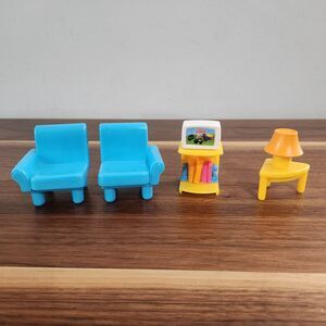 Fisher Price Vintage My First Dollhouse Furniture Couch TV Stand End Table Lamp